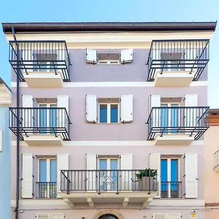 L'Approdo - Bilocale Centralissimo A San Benedetto Del Tronto Bagian luar foto